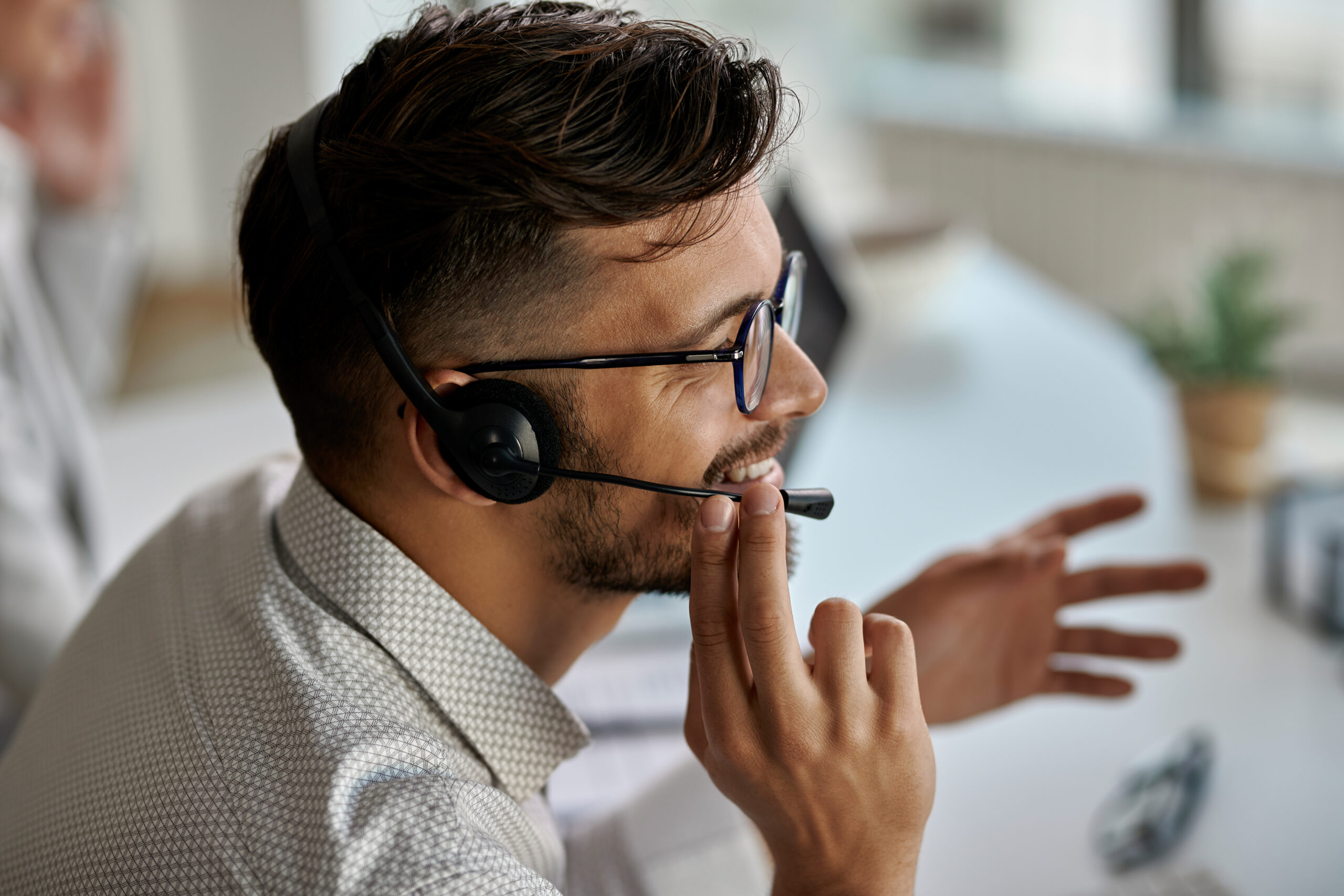 0800 VoIP: O que é, como funciona e por que sua empresa deveria considerar essa solução: por onde começar